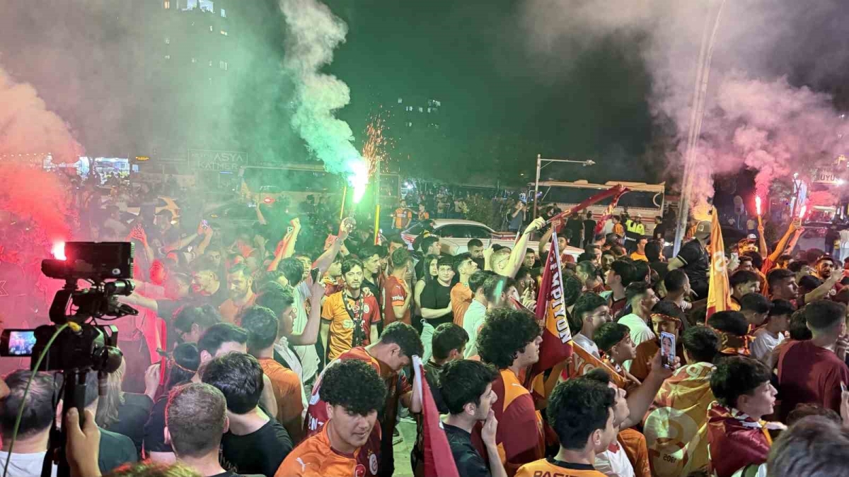 Galatasaray’ın şampiyonluğu Adana’da coşkuyla kutlandı
