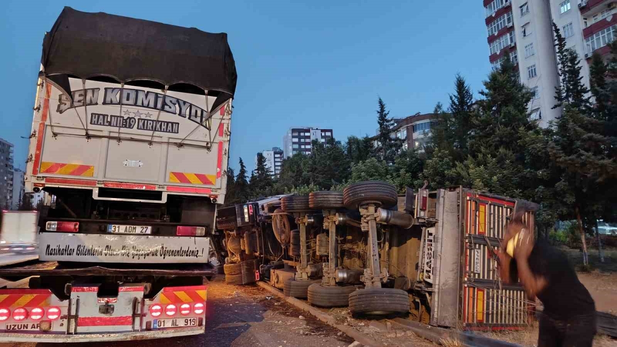 Adana’da zincirleme trafik kazası: 3 yaralı