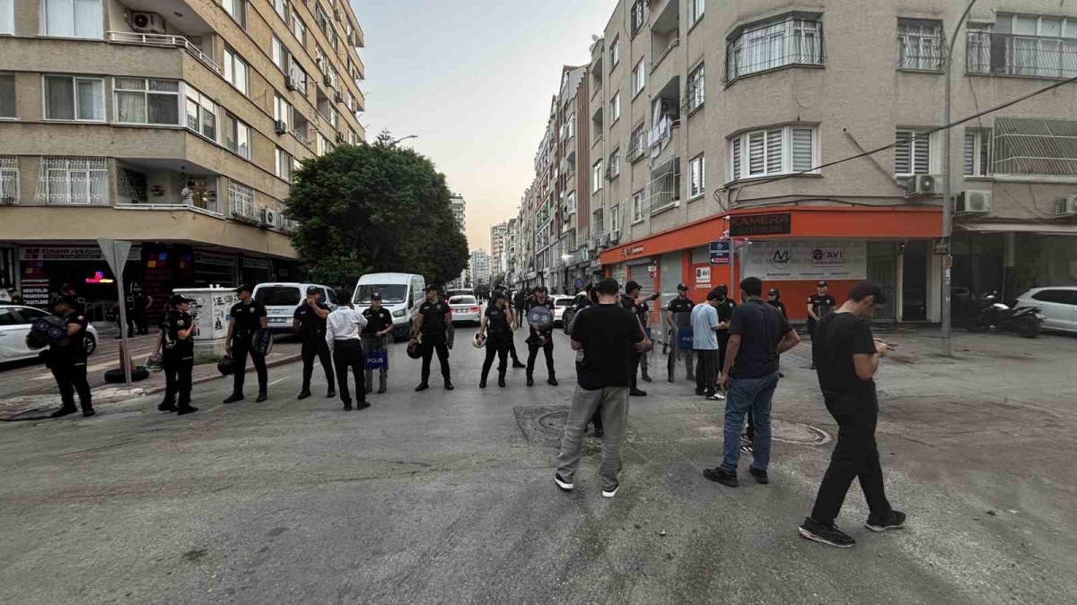 Adana’da Furkan Vakfı’na yönelik operasyon: Polis Alparslan Kuytul’un evinde arama yapıyor
