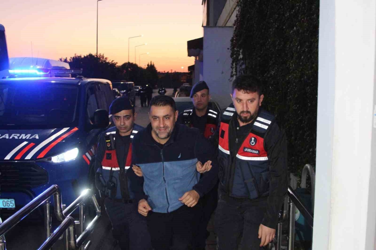 Çukurova Belediyesi soruşturmasında mevcut başkan Emrah Kozay dahil 34 şüpheli tutuklandı

