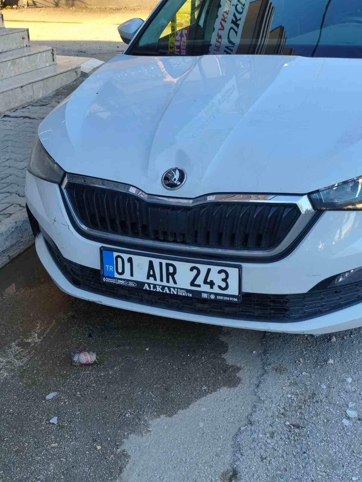 Adana’da öğretmenin otomobiline molotoflu saldırı girişimi