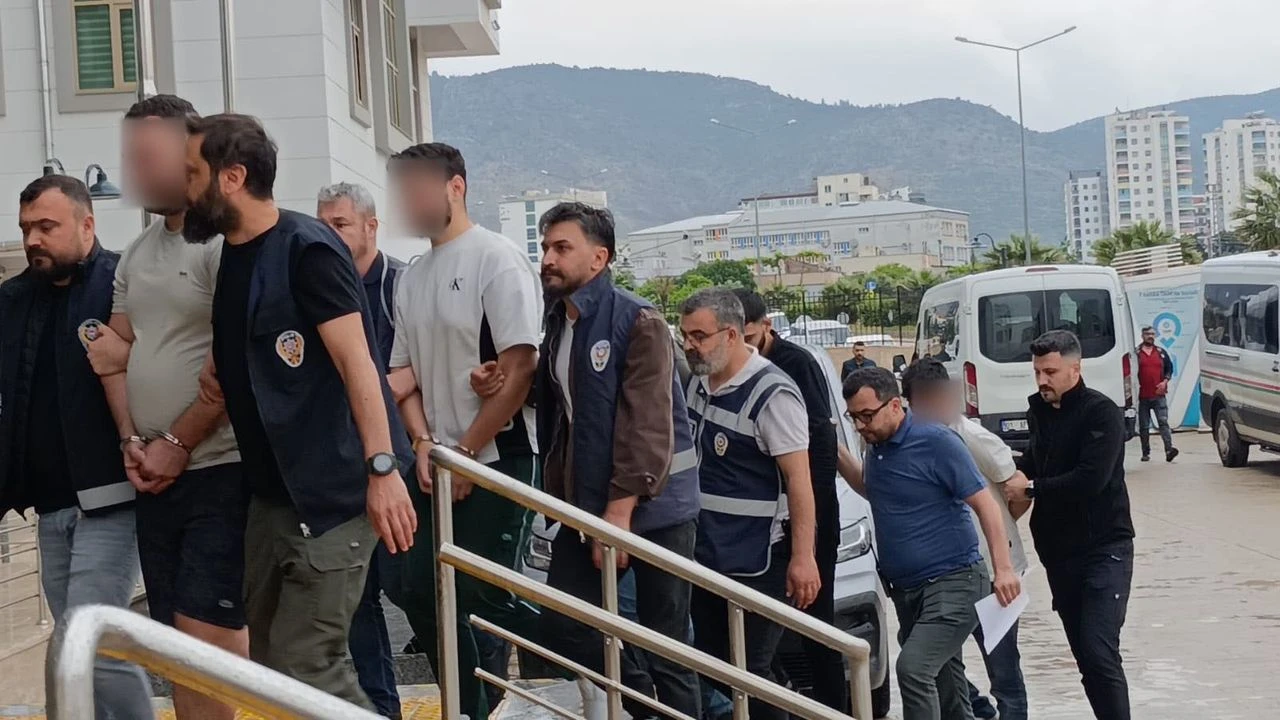 Kozan’daki cinayetle ilgili 3 şüpheli tutuklandı
