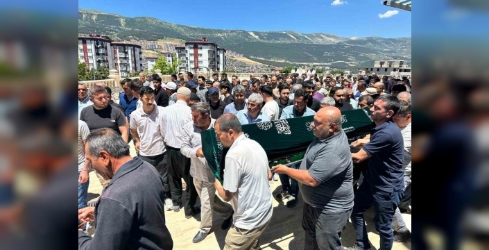 Adıyaman’daki motosiklet kazasında hayatını kaybeden genç son yolculuğuna uğurlandı
