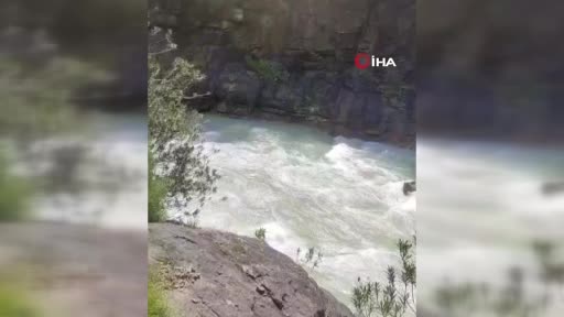 Eğlence Çayı’na giren genç kayboldu, ekipler seferber oldu

