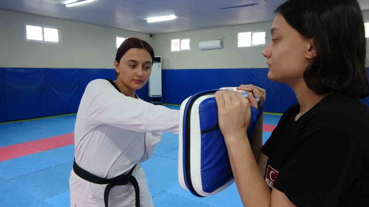 Spor hayatı bitecek denilen milli taekwondocu, şampiyon olarak geri döndü
