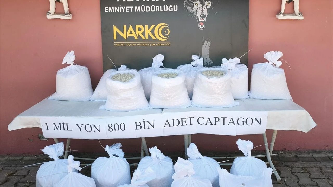 Adana’da tırda 1 milyon 800 bin uyuşturucu hap ele geçirildi
