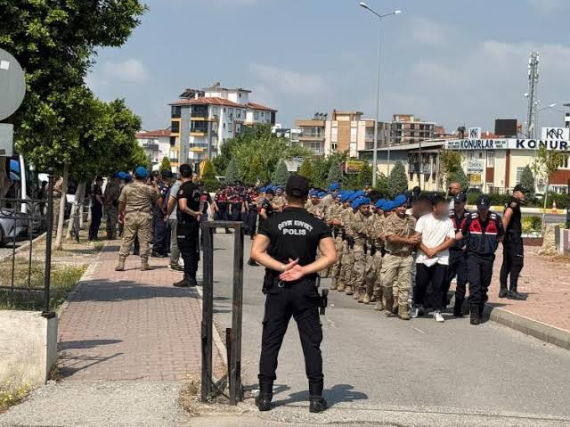 Antalya merkezli yasa dışı bahis operasyonunda 68 şüpheli yakalandı