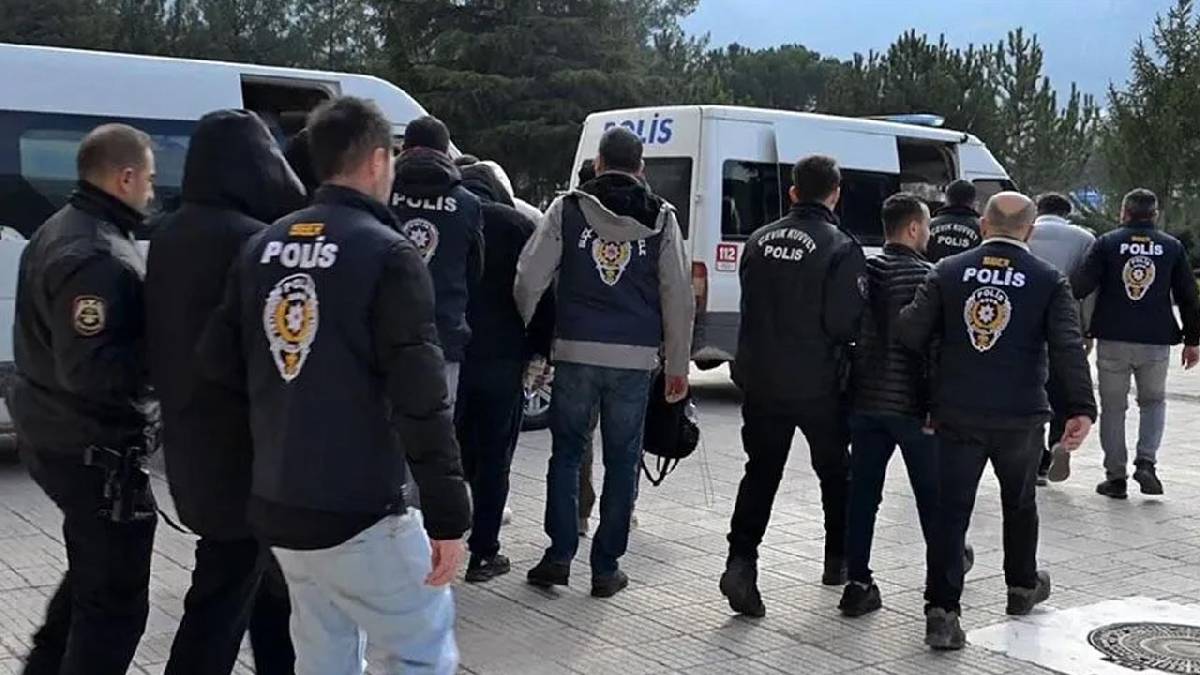 Kahramanmaraş merkezli 12 ilde yasa dışı bahis operasyonu: 50 gözaltı