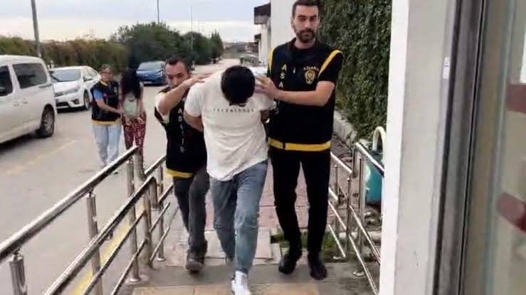 Sevgilisinin evinde 3’üncü kattan düşmüştü: 2 kişi tutuklandı

